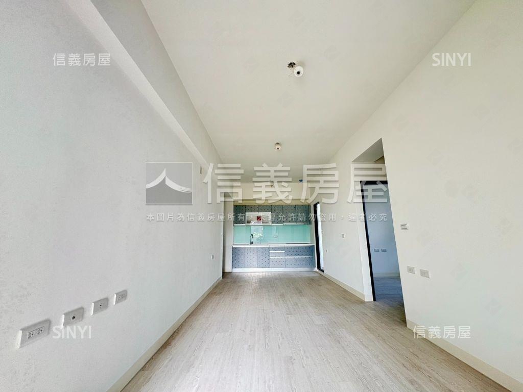 近安佃國小全新２房車位房屋室內格局與周邊環境