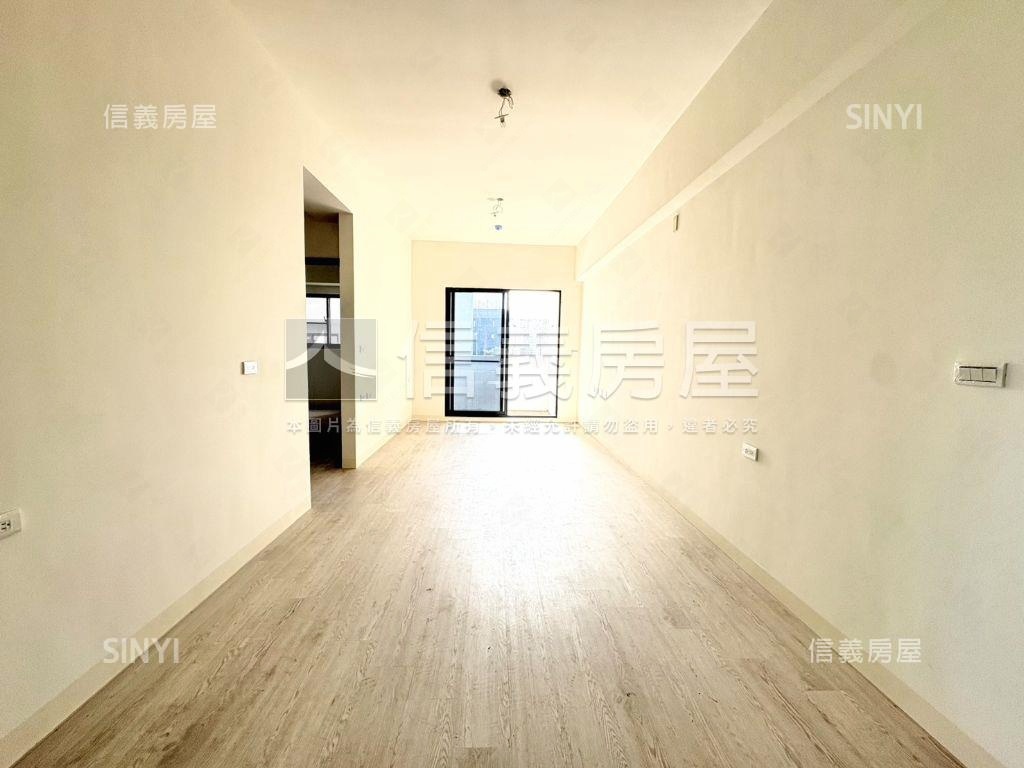 近安佃國小全新２房車位房屋室內格局與周邊環境