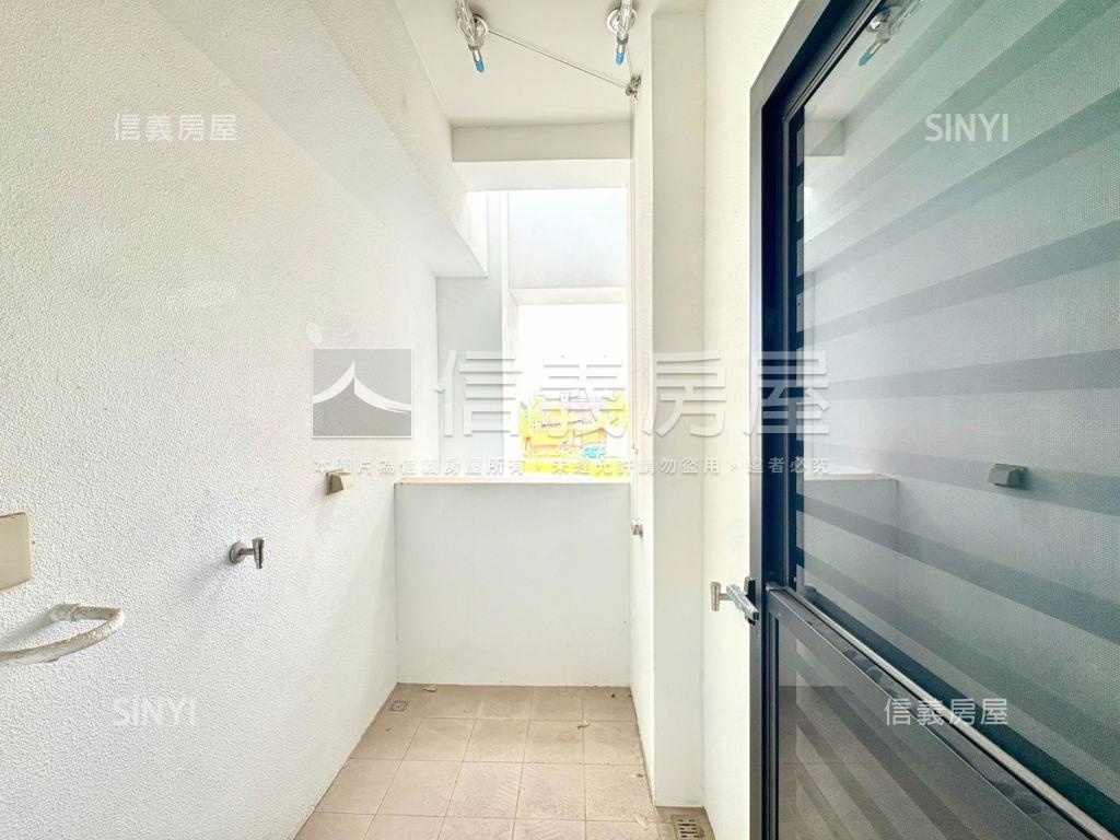 近安佃國小全新２房車位房屋室內格局與周邊環境