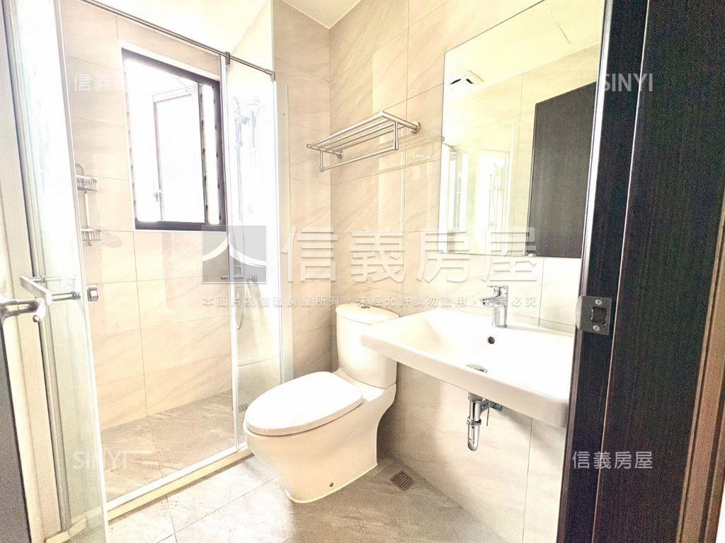 近安佃國小全新２房車位房屋室內格局與周邊環境