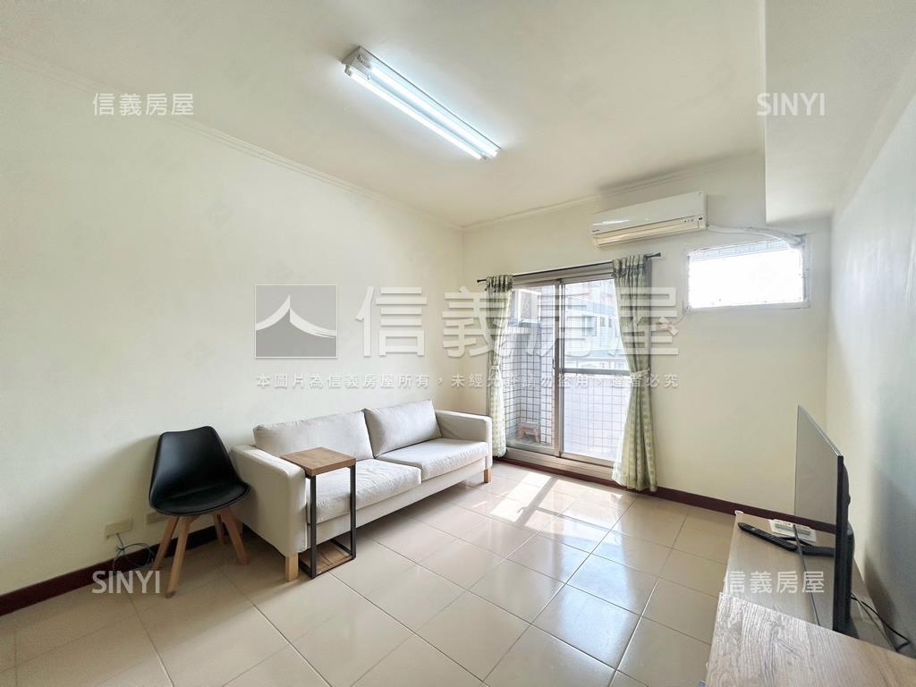 鴻儒天下三房稀有平面車位房屋室內格局與周邊環境