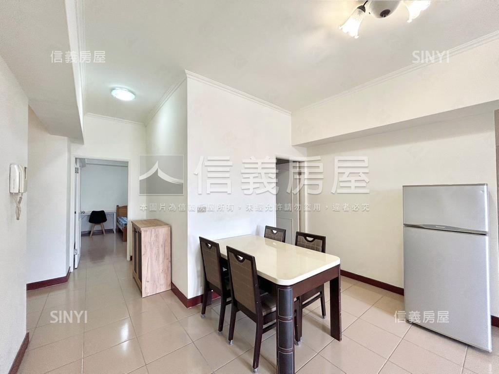 鴻儒天下三房稀有平面車位房屋室內格局與周邊環境