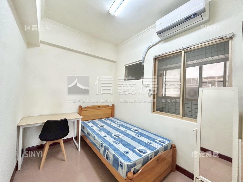 鴻儒天下三房稀有平面車位房屋室內格局與周邊環境