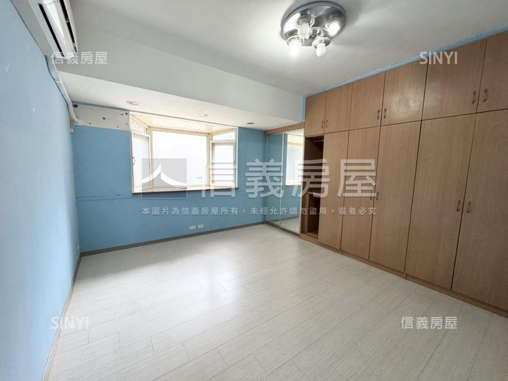 稀有景華一層一戶黃金三樓房屋室內格局與周邊環境