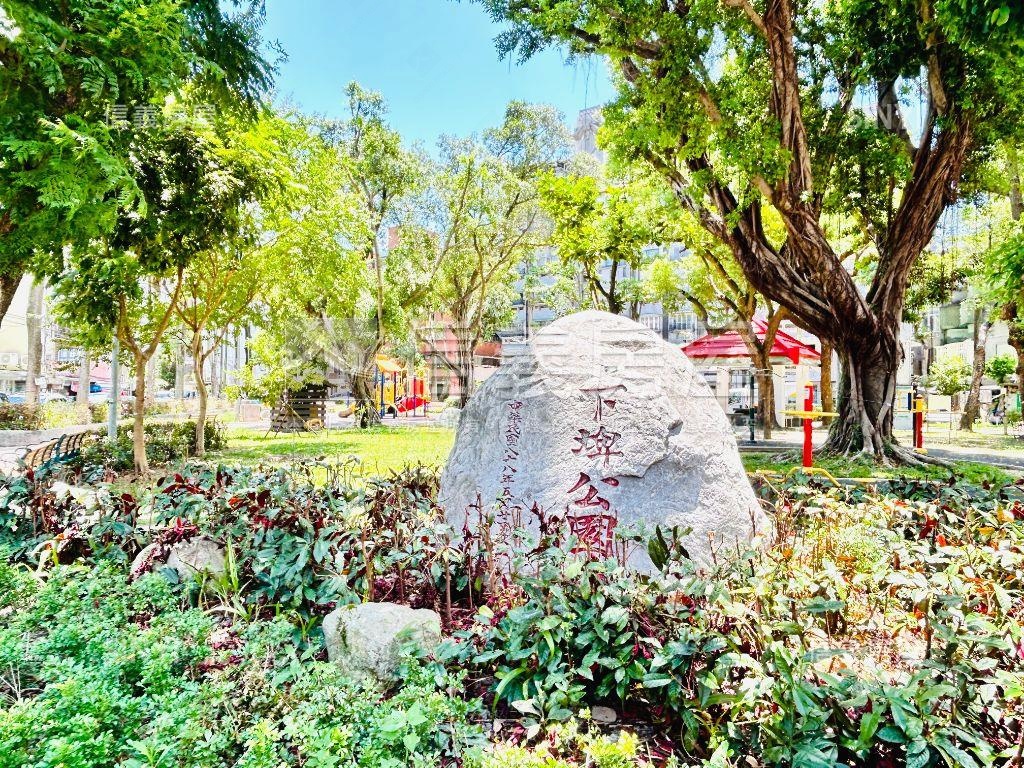 民族三樓公園景緻美寓房屋室內格局與周邊環境