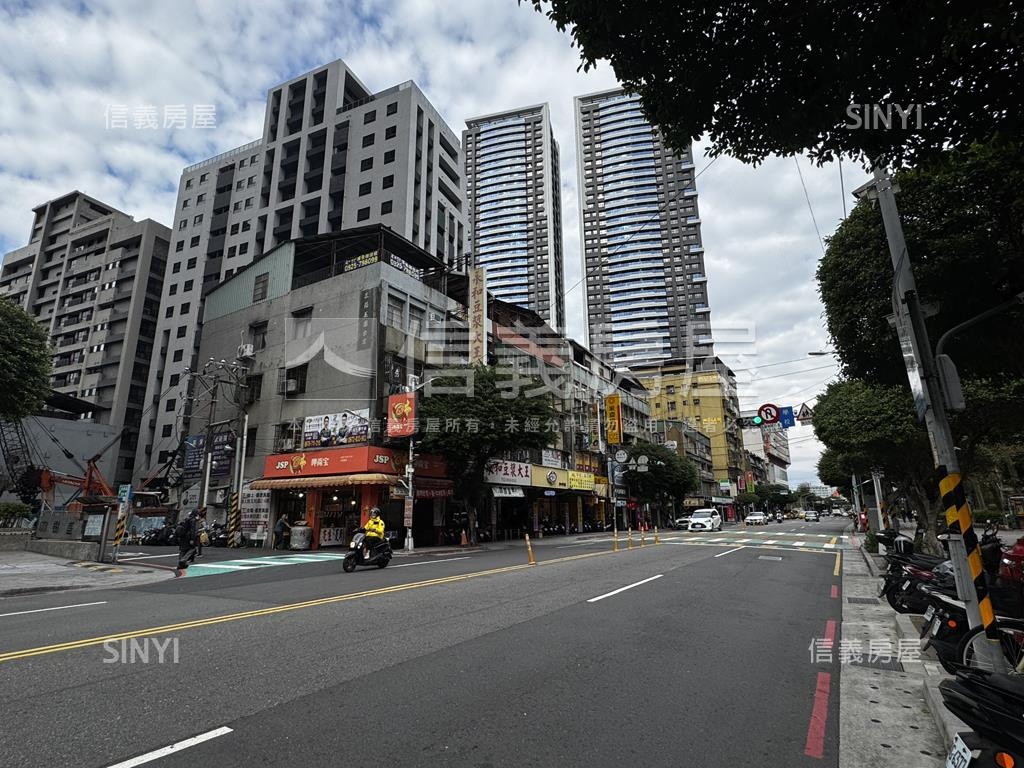 七張捷運三房新屋房屋室內格局與周邊環境