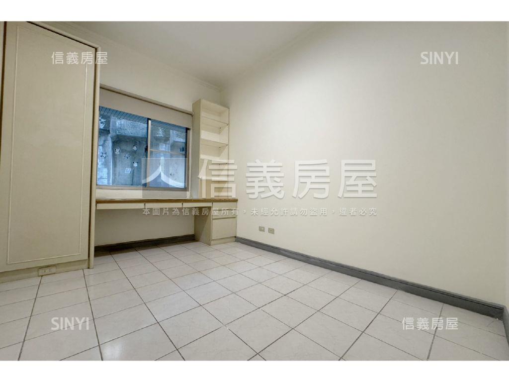 康詩丹郡空間美屋房屋室內格局與周邊環境