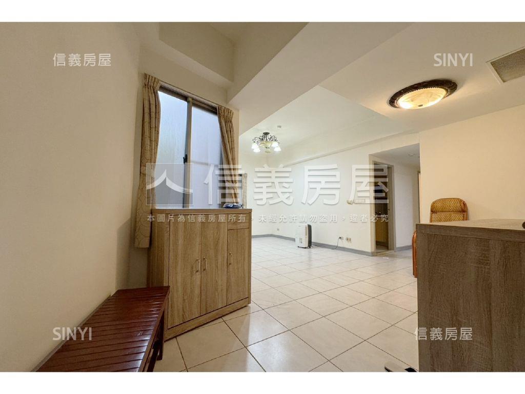 康詩丹郡空間美屋房屋室內格局與周邊環境