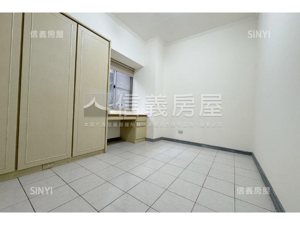 康詩丹郡空間美屋房屋室內格局與周邊環境
