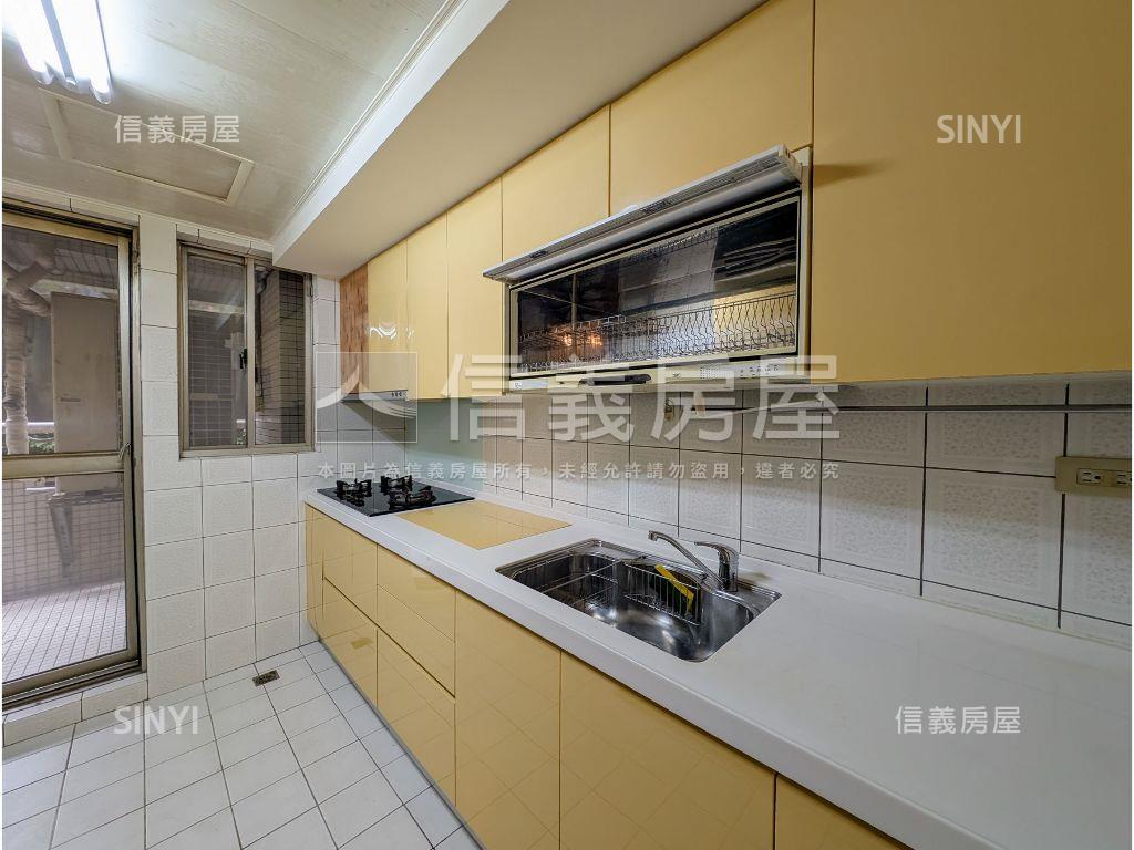 康詩丹郡空間美屋房屋室內格局與周邊環境