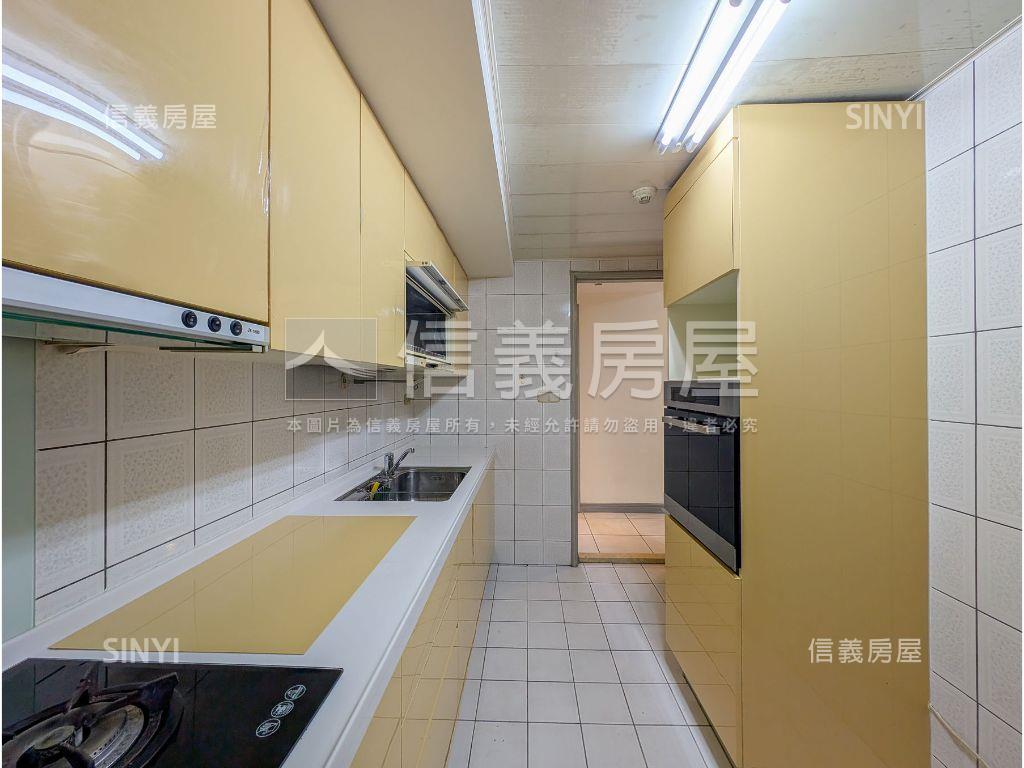 康詩丹郡空間美屋房屋室內格局與周邊環境