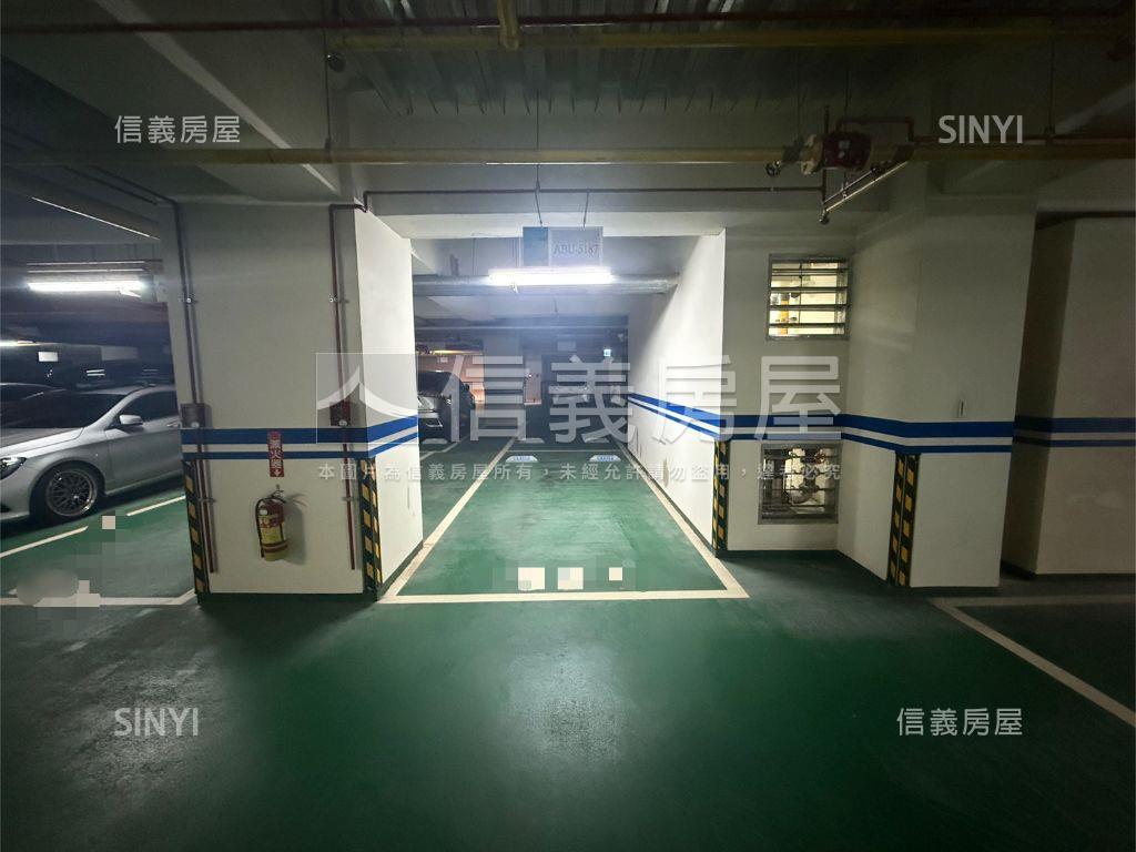 ｉＰａｒｋ三房平車房屋室內格局與周邊環境