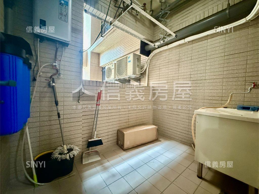 ｉＰａｒｋ三房平車房屋室內格局與周邊環境