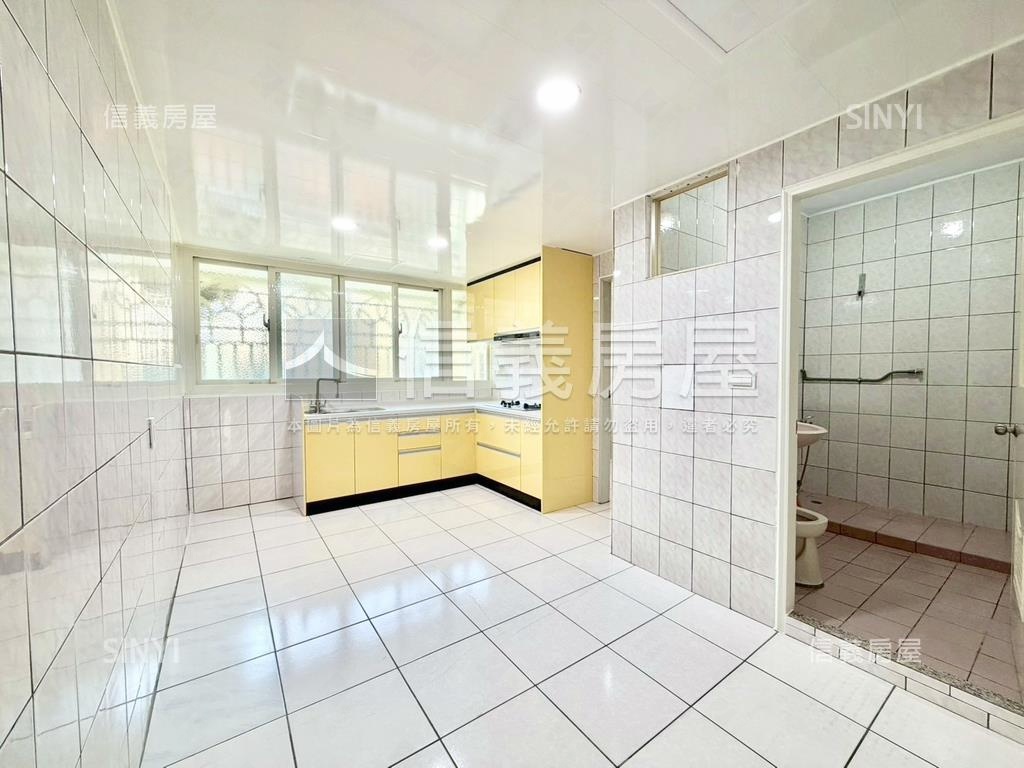 近未來萬大－採光三樓房屋室內格局與周邊環境