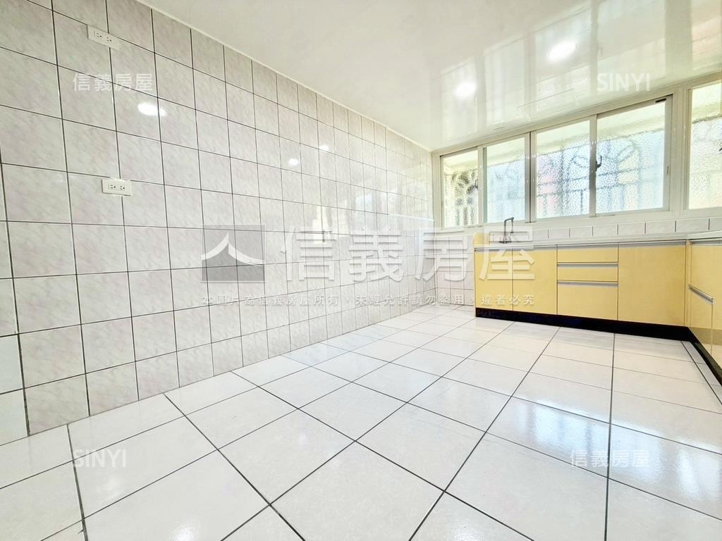 近未來萬大－採光三樓房屋室內格局與周邊環境