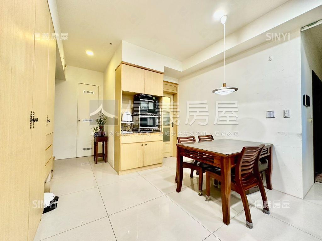 東方明珠三房車位房屋室內格局與周邊環境