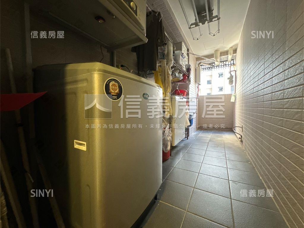 東方明珠三房車位房屋室內格局與周邊環境