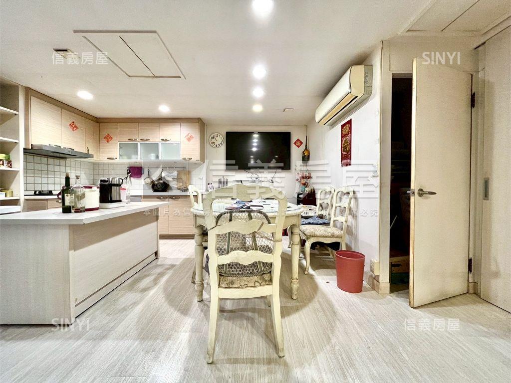 俯瞰澄清湖大兩房度假宅房屋室內格局與周邊環境