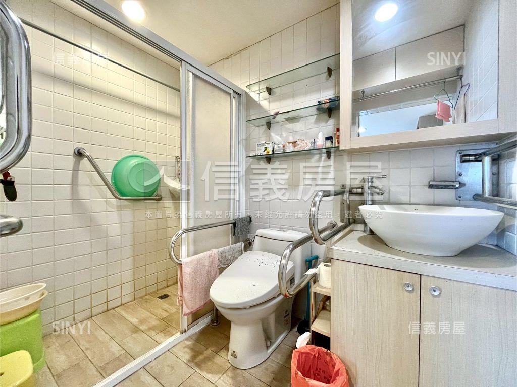 俯瞰澄清湖大兩房度假宅房屋室內格局與周邊環境