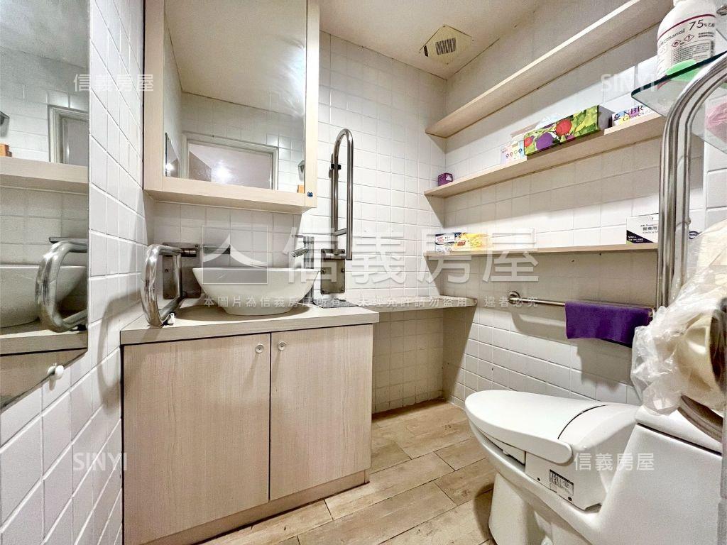 俯瞰澄清湖大兩房度假宅房屋室內格局與周邊環境