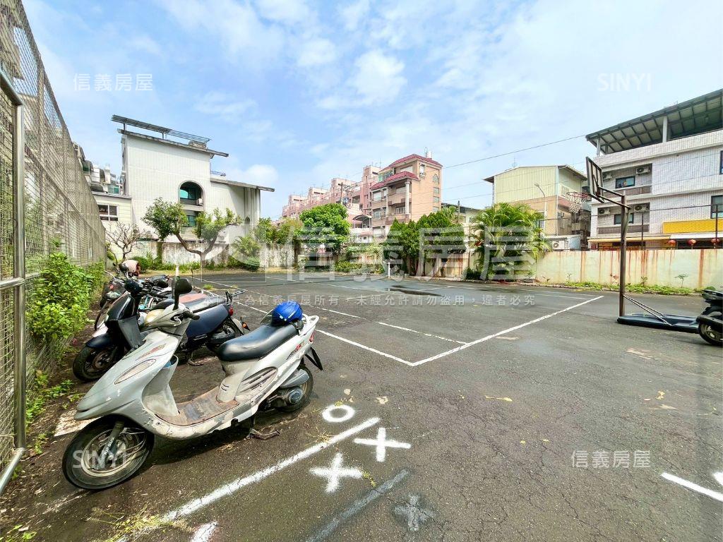 俯瞰澄清湖大兩房度假宅房屋室內格局與周邊環境