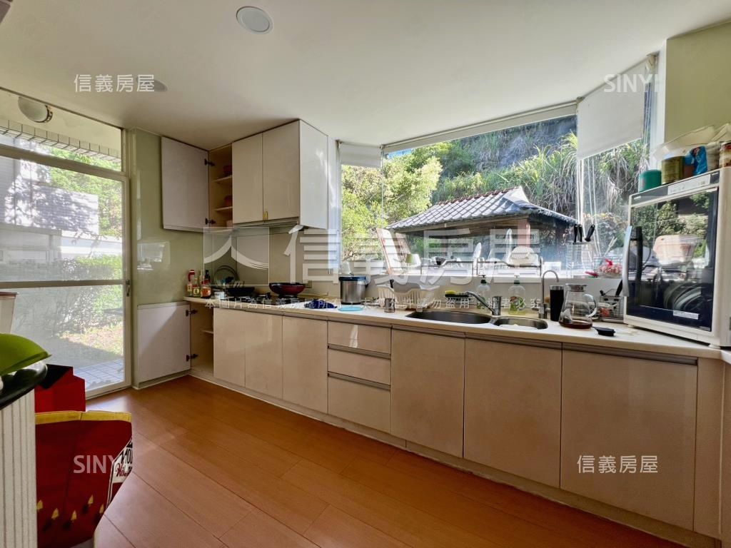 麗景天下我有靠山獨棟透天房屋室內格局與周邊環境