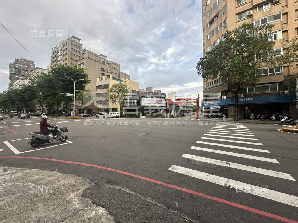 近美術館大地坪透店房屋室內格局與周邊環境