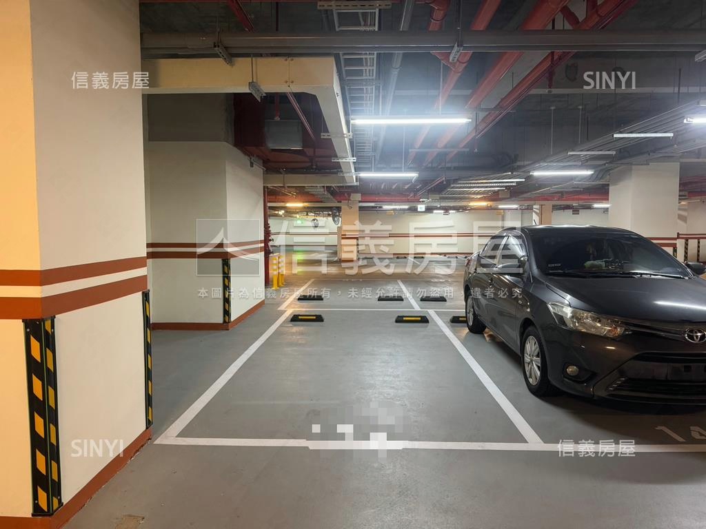 家田富筑埤塘景觀四房車位房屋室內格局與周邊環境