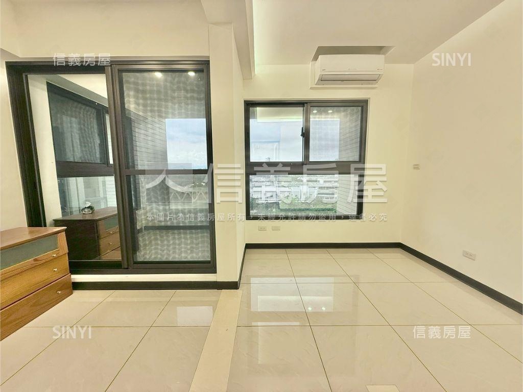 波爾多景觀近捷運高樓２房房屋室內格局與周邊環境