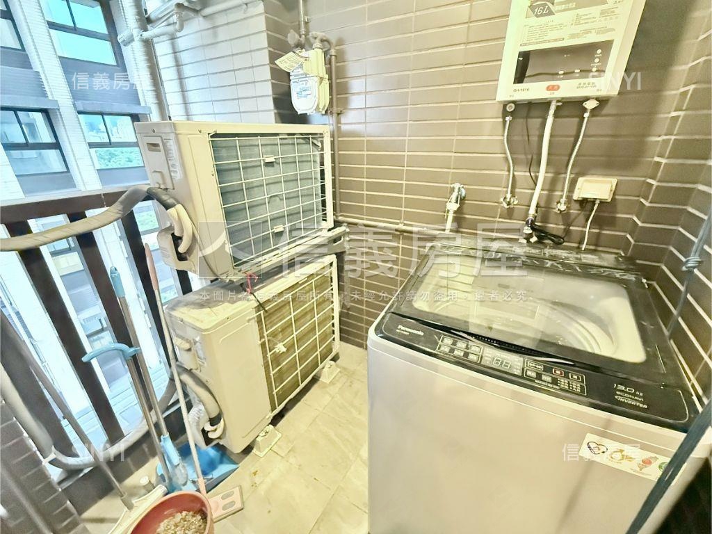 波爾多景觀近捷運高樓２房房屋室內格局與周邊環境