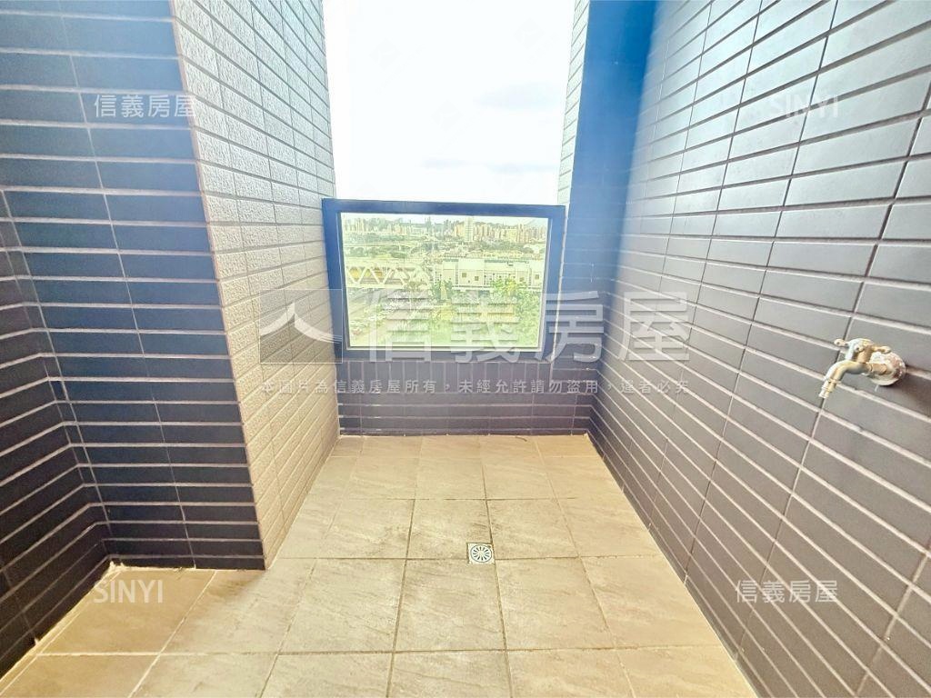 波爾多景觀近捷運高樓２房房屋室內格局與周邊環境