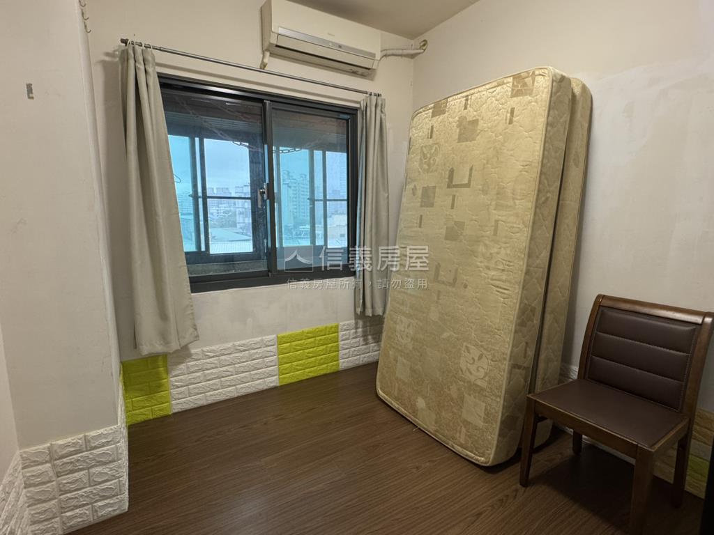 崇倫國中旁震後藏韻三房房屋室內格局與周邊環境