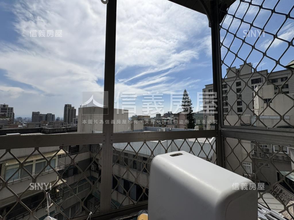 餘園大空間頂樓戶房屋室內格局與周邊環境