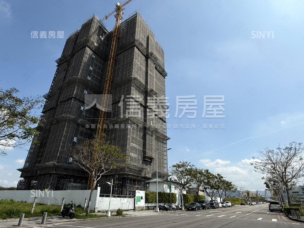 林鼎樸御四房雙平面車位讚房屋室內格局與周邊環境