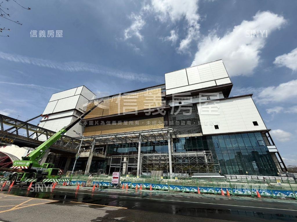 林鼎樸御四房雙平面車位讚房屋室內格局與周邊環境
