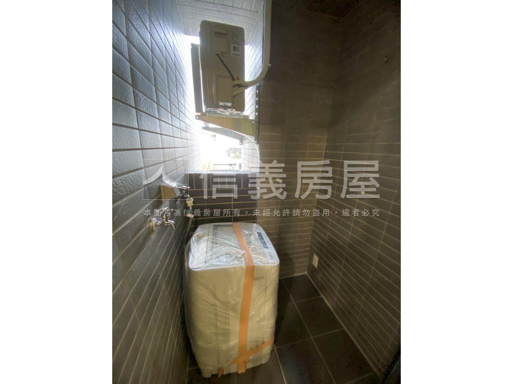 近中國醫兩房兩衛附車位房屋室內格局與周邊環境