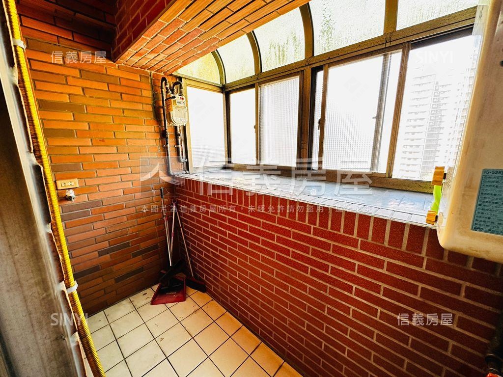 ⭐長江華廈兩房大空間⭐房屋室內格局與周邊環境