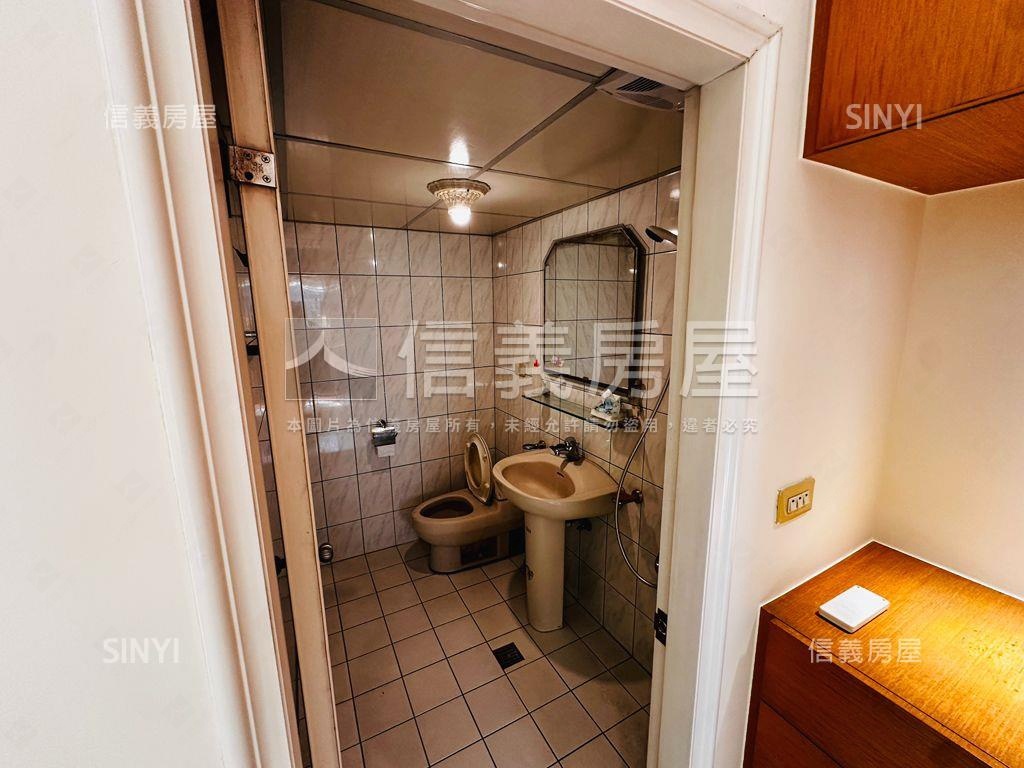 ⭐長江華廈兩房大空間⭐房屋室內格局與周邊環境