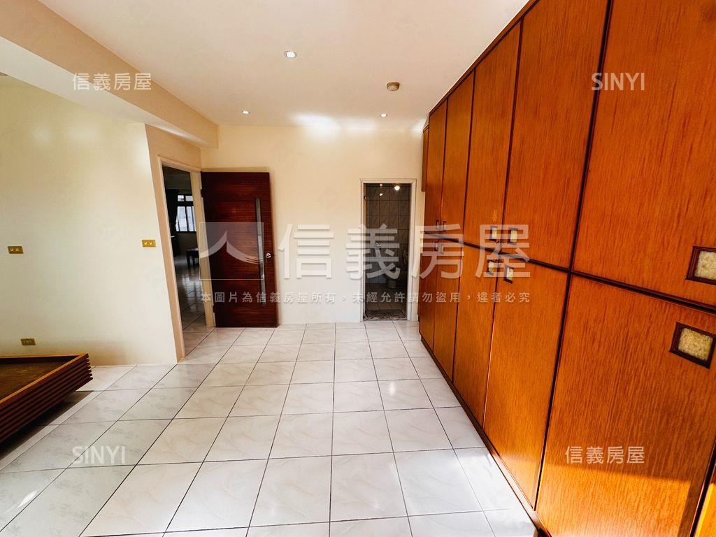 ⭐長江華廈兩房大空間⭐房屋室內格局與周邊環境