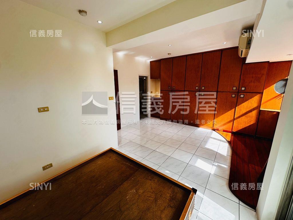 ⭐長江華廈兩房大空間⭐房屋室內格局與周邊環境