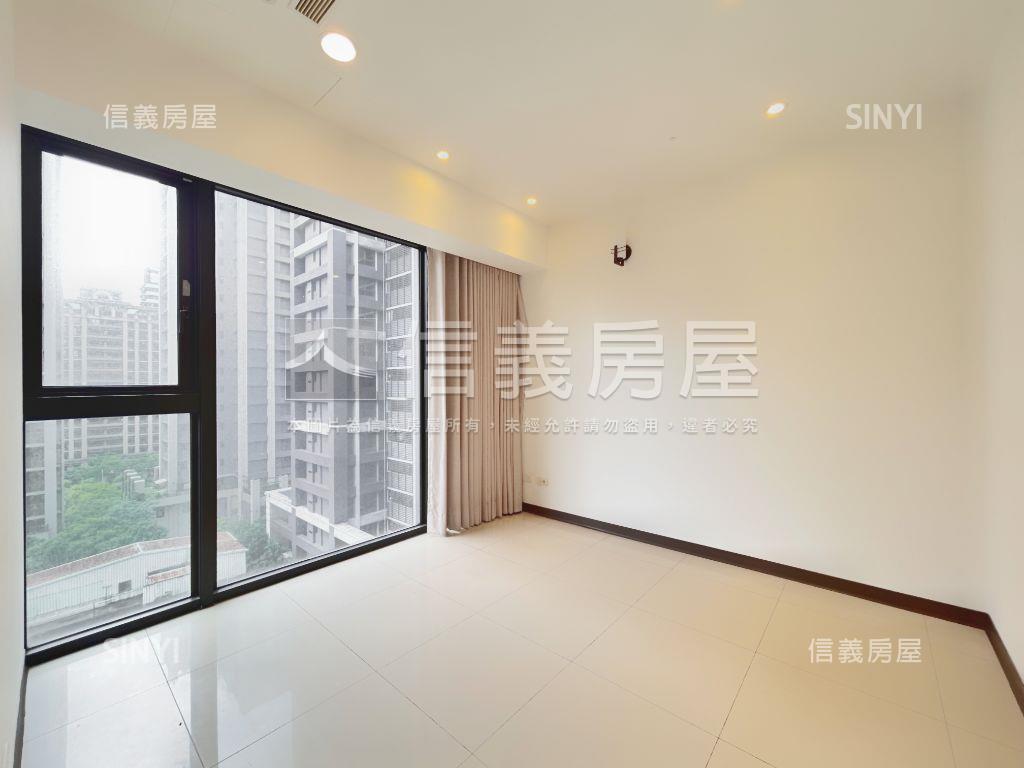 【稀有釋出】新世紀大兩房房屋室內格局與周邊環境