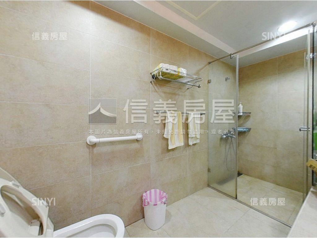 伯爵樹海景觀大戶有車位房屋室內格局與周邊環境