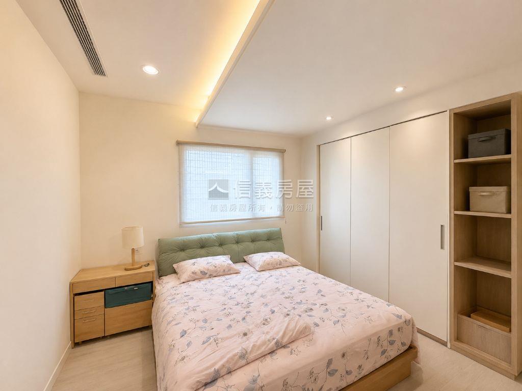 康寧庭園電梯別墅房屋室內格局與周邊環境