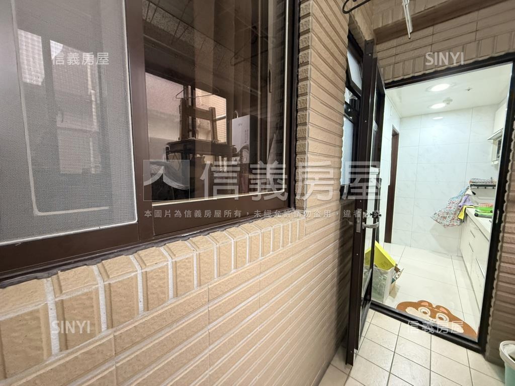 專任、先看這間超級比佛利房屋室內格局與周邊環境