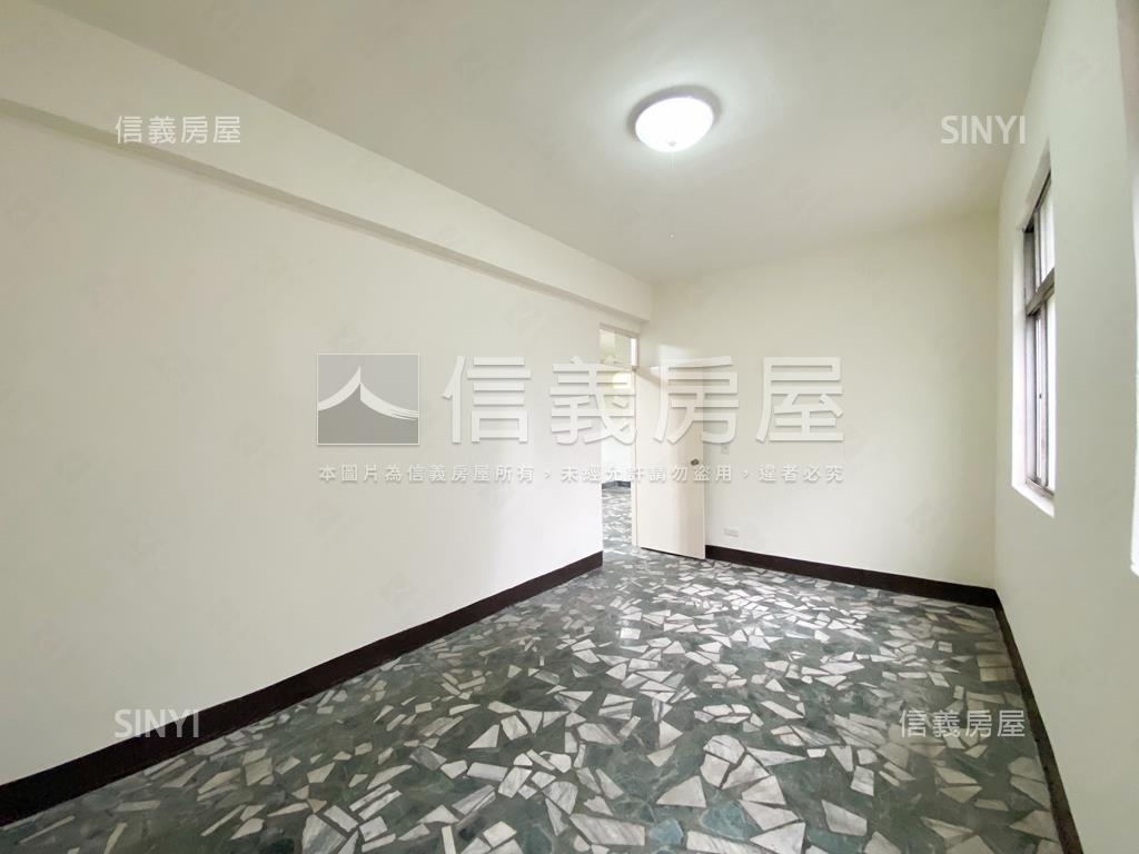 三面採光三房寓邸房屋室內格局與周邊環境