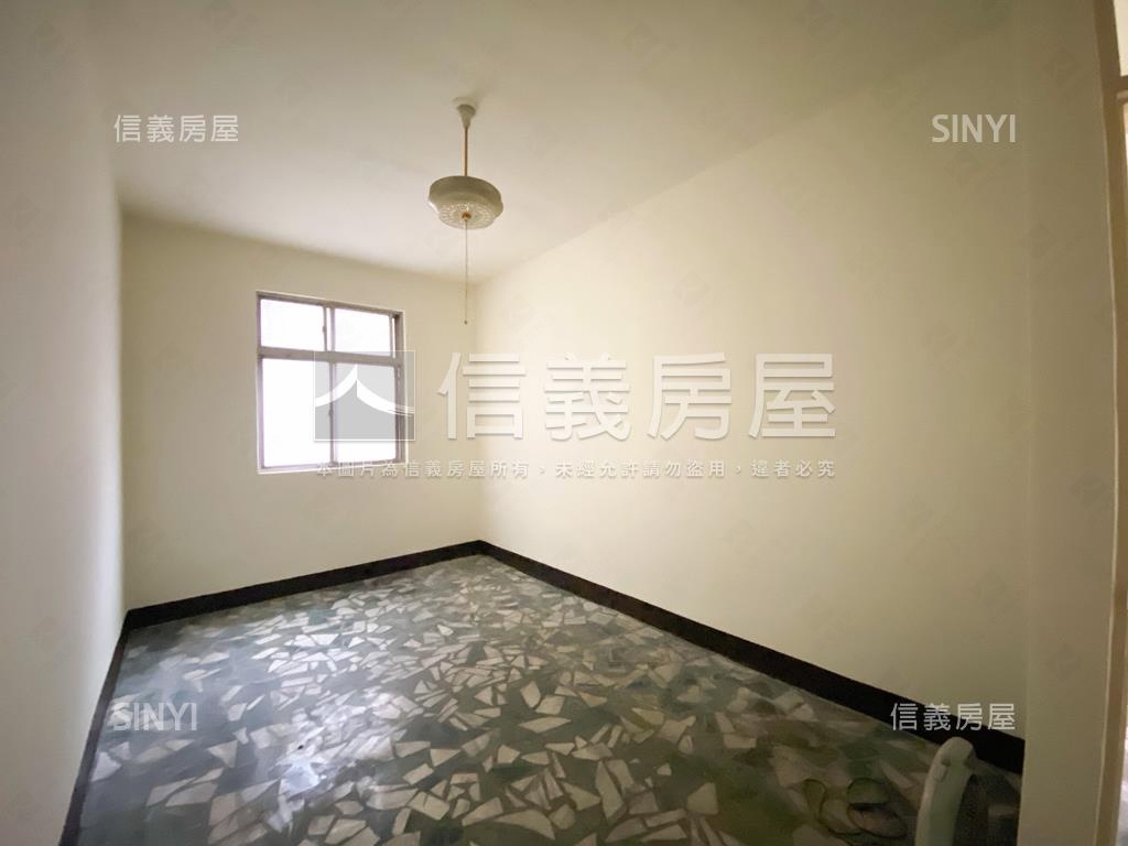 三面採光三房寓邸房屋室內格局與周邊環境