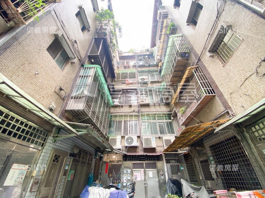 三面採光三房寓邸房屋室內格局與周邊環境