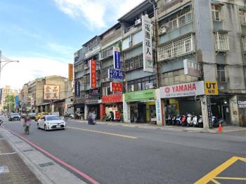 【推薦】新泰路稀有店面