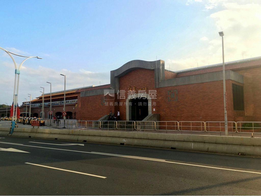 原德路人潮金店透天房屋室內格局與周邊環境