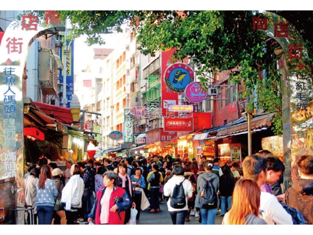 原德路人潮金店透天房屋室內格局與周邊環境